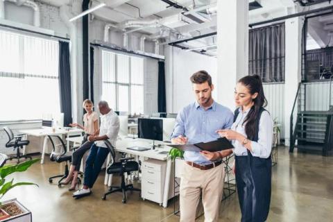 Why Non-Financial Support Is Becoming Essential for Boosting Employee Performance