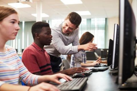 7 Signs Your Child Is Ready for Online Coding Lessons