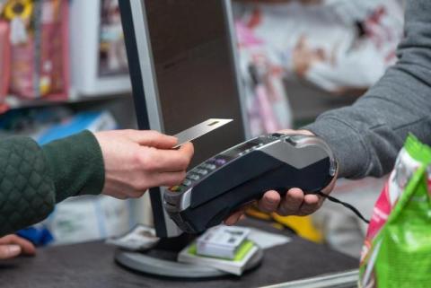 Why More Investors are Opting to Buy Crypto Debit Card for Their Everyday Spending