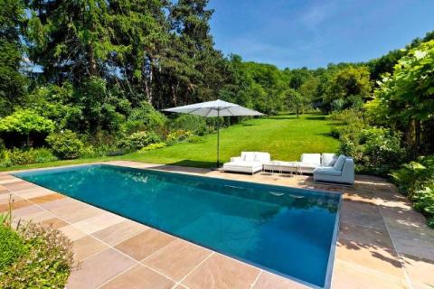Houston Living and the Poolside Lifestyle