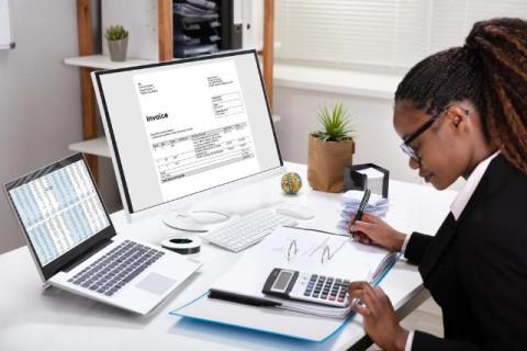 The Most Popular Invoice Software for Graphic Designers: FreshBooks, Xero, and More