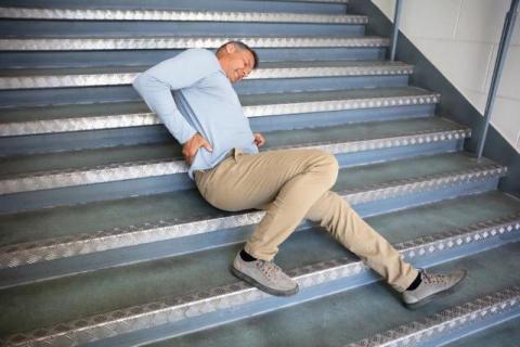 What to Do If a Slip and Fall Happens in a Building With No Cameras