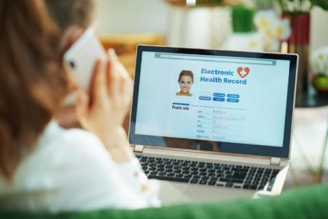 How Computers Help in Hospitals: EHR Design