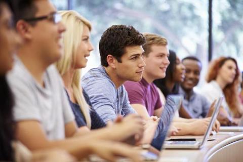 Impacts of Technology on Student: Top 5 Ways the Use of Technology in Education Improves Learning