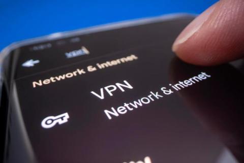 Using VPNs and Secure Tunnels to Protect Cloud Network Traffic