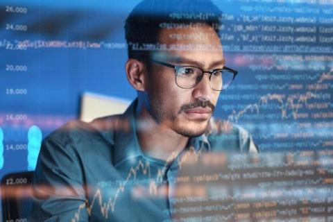 Senior or Specialist Worker Visa for Security Specialists: What Is the Best Way to Immigrate to the UK?