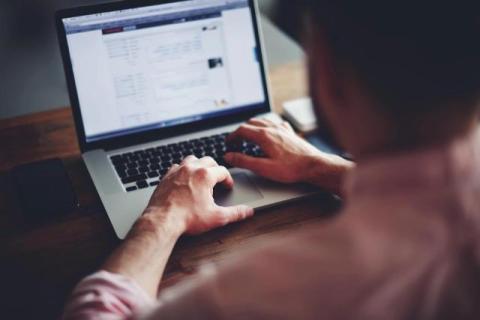 Building for Compliance: Top 6 Essential LMS Features for Highly Regulated Sectors