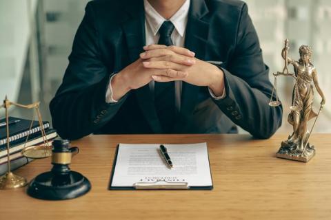 How a Criminal Lawyer Helps Reduce Long-Term Legal Consequences