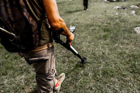 Essential Features to Look for in a Shovel for Metal Detecting Success