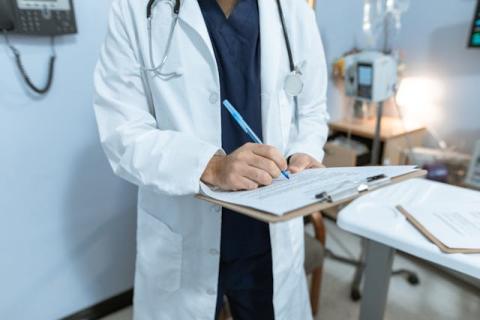 Top 5 Mistakes New Devs Make in Healthcare App Builds and How to Avoid Them